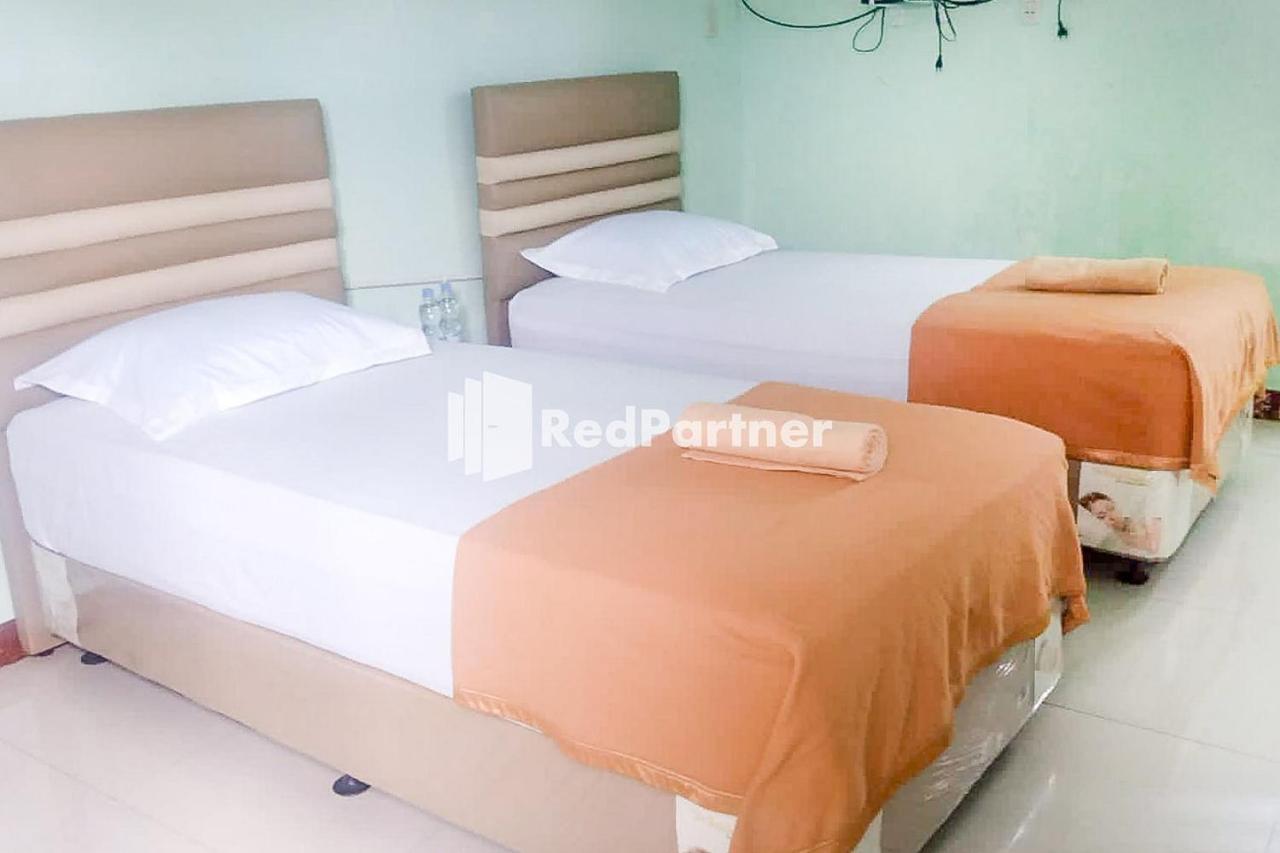Sutomo Indah Homestay Syariah Mitra Reddoorz Padang Sidempuan Экстерьер фото
